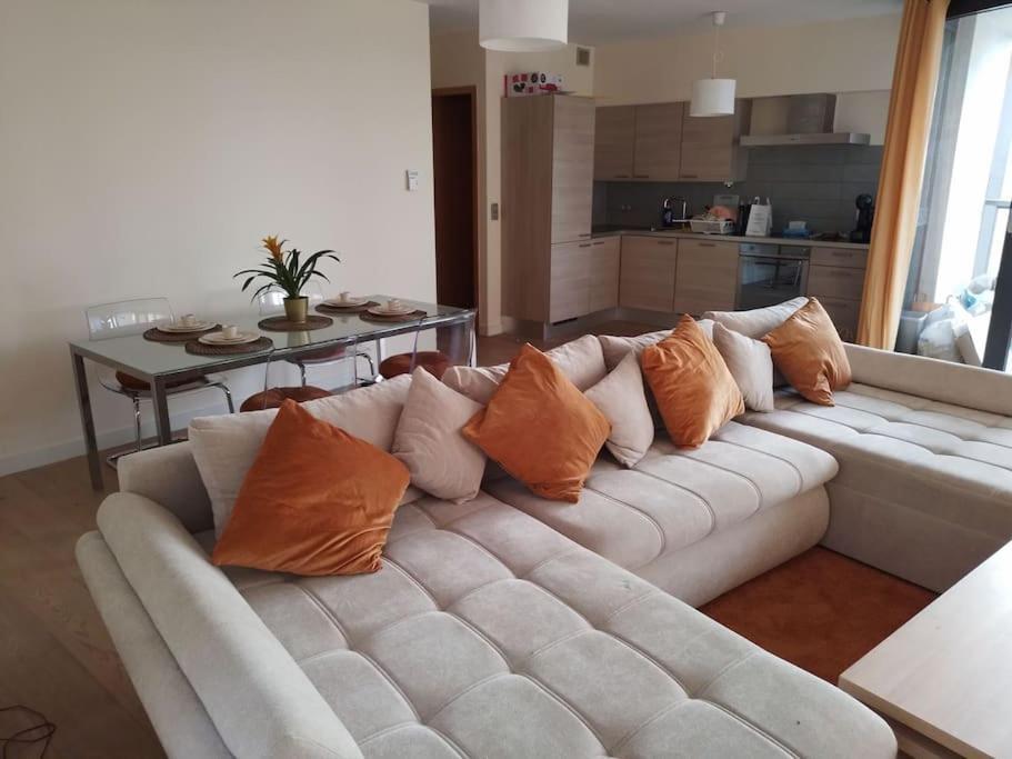Beautiful 2Br/2Bar Apartement In European District 브뤼셀 외부 사진
